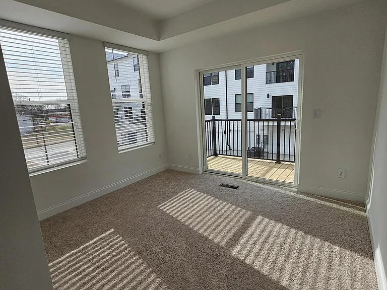 1236 S Person St #101 — Photo 12