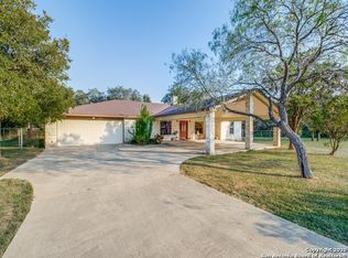11830 Parrigin Rd, Helotes, TX 78023