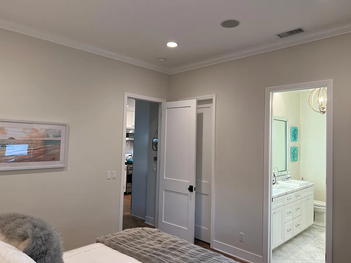 Master Bedroom - 613 Iris Ave #1/2
