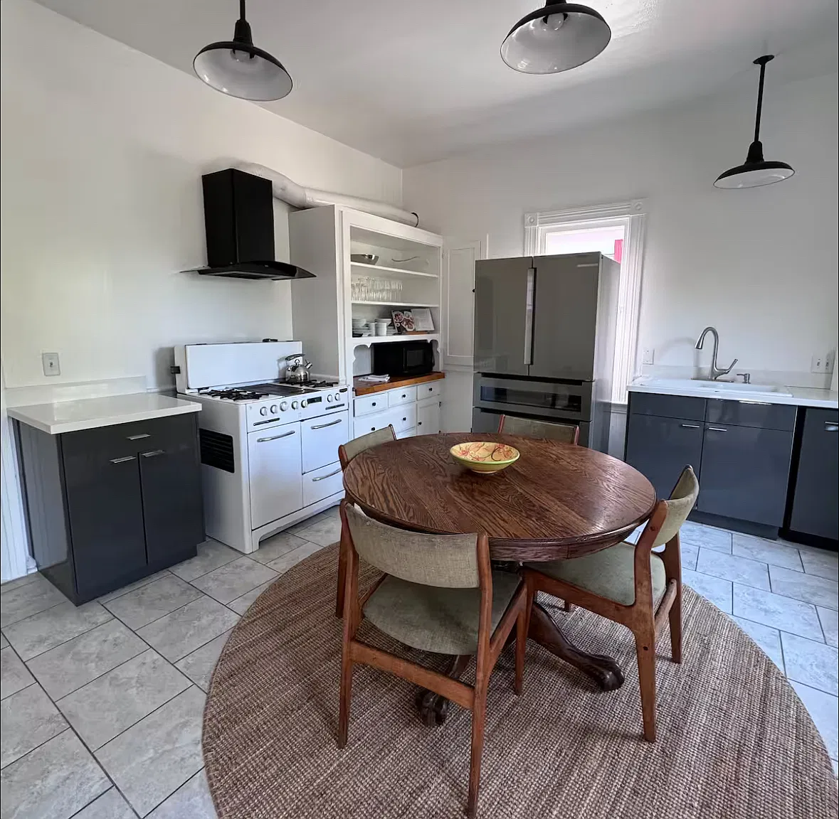 5160 Shafter Ave — Photo 4