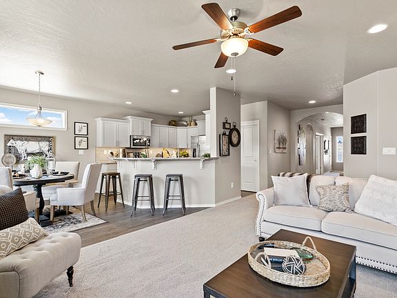 Hudson - Greatroom 2