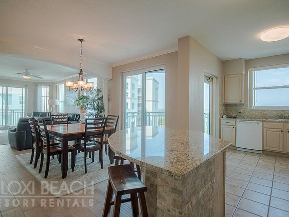 3rd image of 2230 Beach Dr