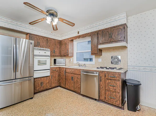 115 Sheraden Avenue image 11 of 31