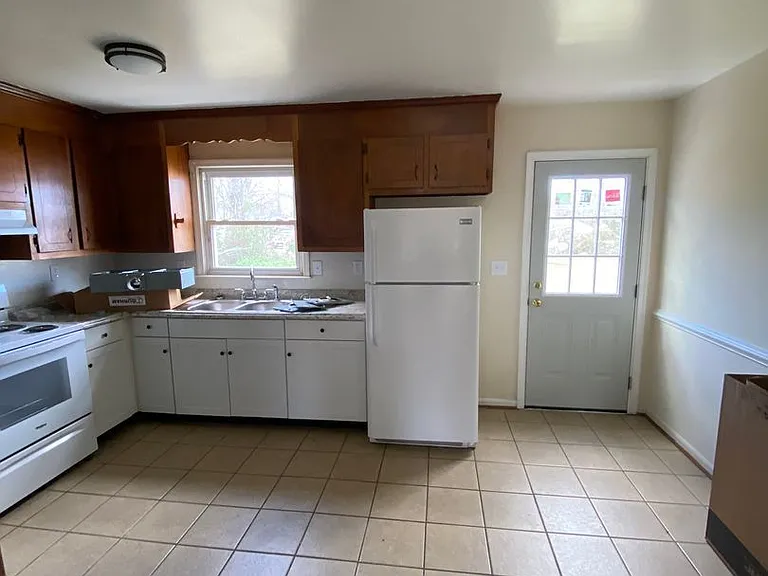 2305 Poplar St #A — Photo 4