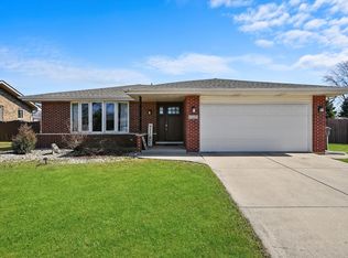 15227 Saint Andrews Dr, Orland Park, IL