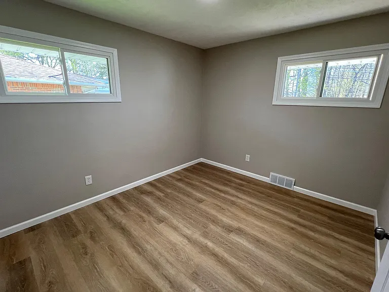 7326 Dell Haven Dr — Photo 13
