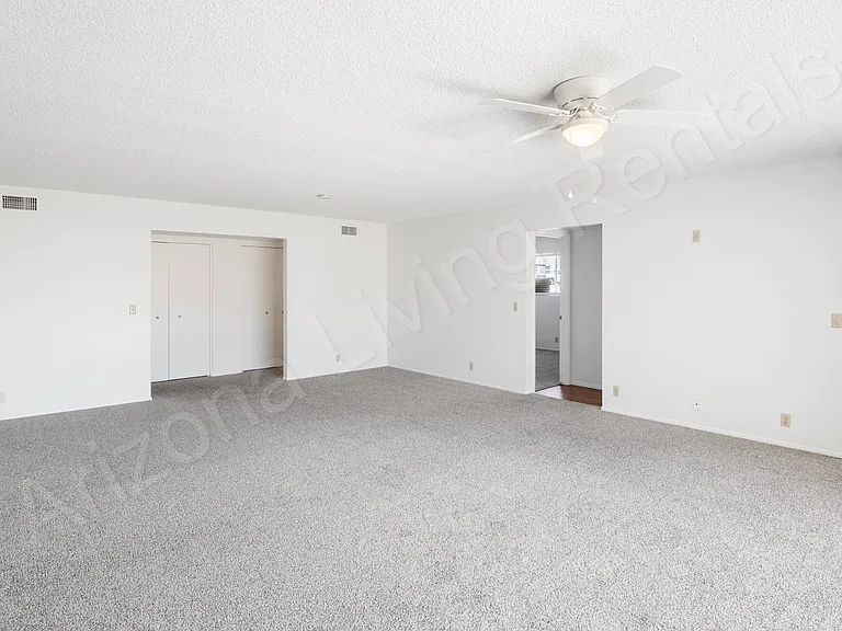 3431 Truckee Dr — Photo 4