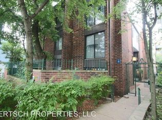 915 W Montana St APT G5, Chicago, IL 60614