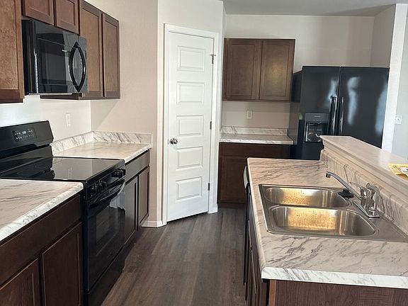 5th image of 1752 Breckenridge St