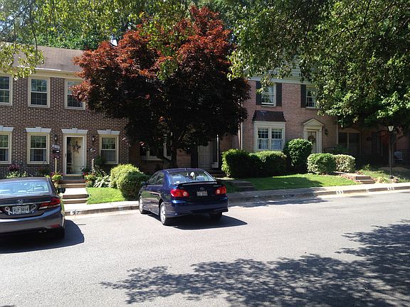 3rd image of 10345 Hampshire Green Ave