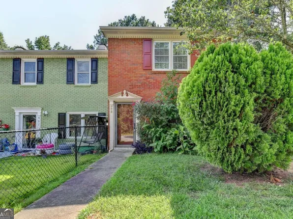 995 Park Gate Pl, Stone Mountain, GA 30083