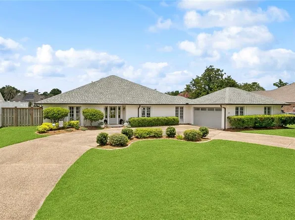 33 Rosedown Dr, Destrehan, LA 70047