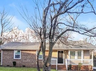 910 Canton Pl, Charlotte, NC 28206