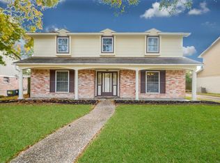 14107 Piping Rock Ln, Houston, TX 77077