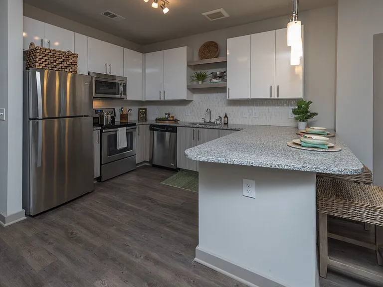 Mariner Grove — Photo 21