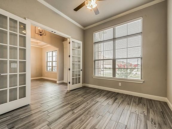 3rd image of 339 Paddle Boat Dr