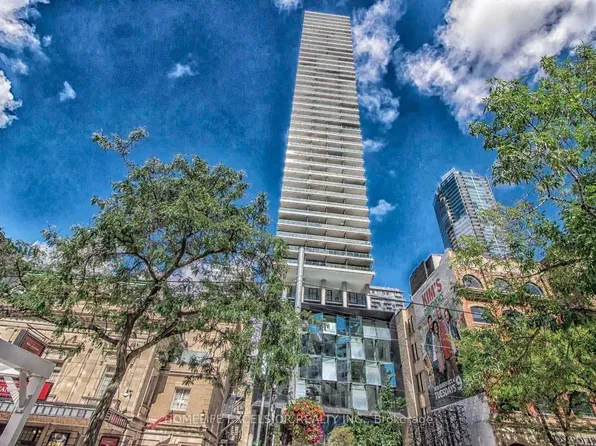 224 King St W, Toronto, ON