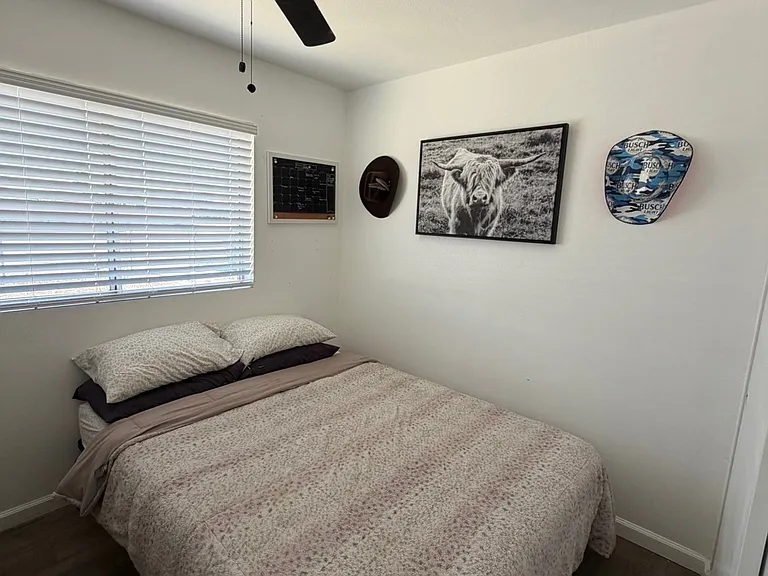134 E Date St — Photo 15