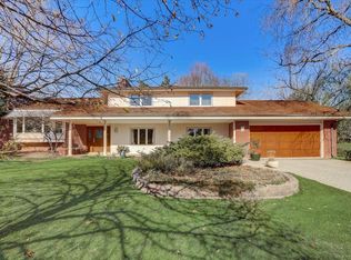 14900 Westover Rd, Elm Grove, WI 53122