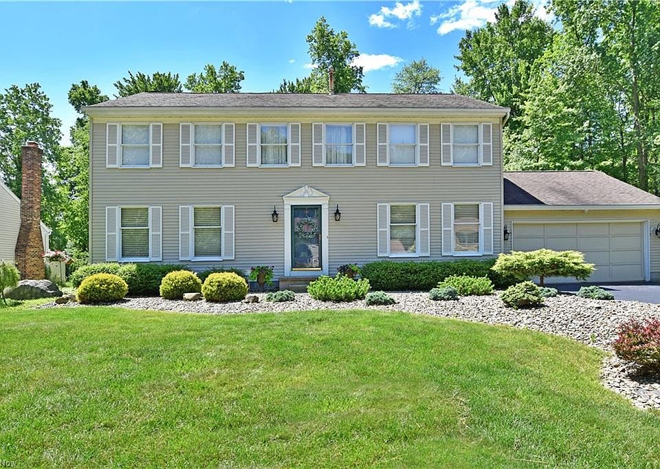 1st image of 9199 Briarbrook Dr NE