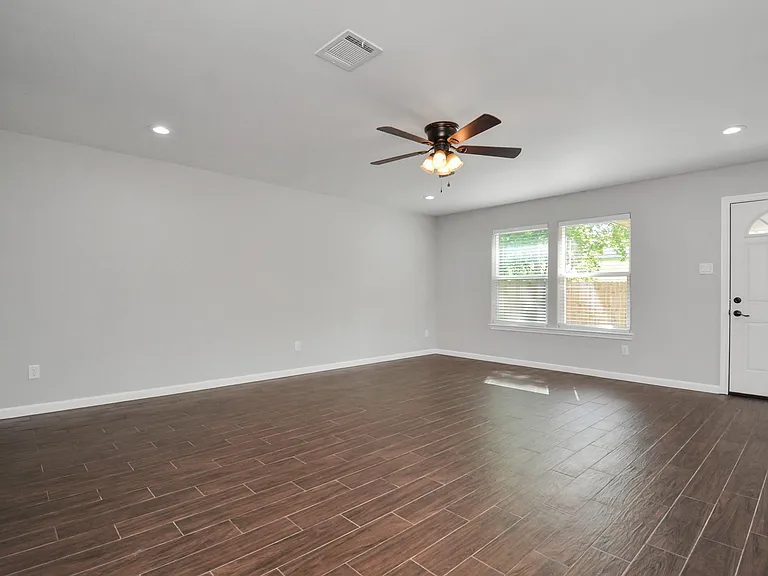 15426 Appleridge Dr — Photo 19