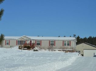 E1680 Akron Ave, Waupaca, WI 54981