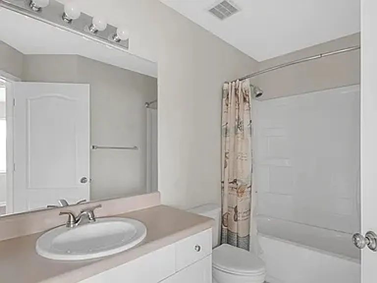 2612 Ravenwood Ct — Photo 9
