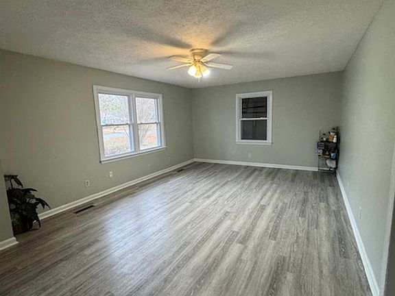 2nd image of 1506 Scotty Dr