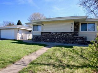 7009 74 1/2 Ave N, Minneapolis, MN 55428
