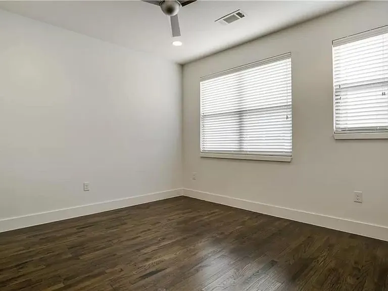 4303 Cole Ave — Photo 10