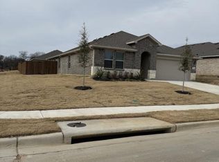 448 Kaufman Dr, Azle, TX 76020