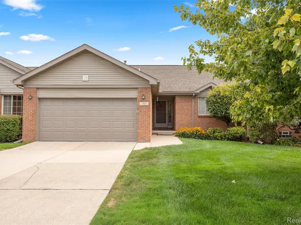 1919 Pebble Creek Dr, Canton, MI 48188