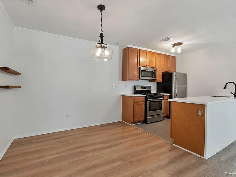48 Homestead Village Dr — Photo 12