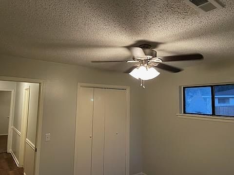 2nd image of 2020 W Olive St