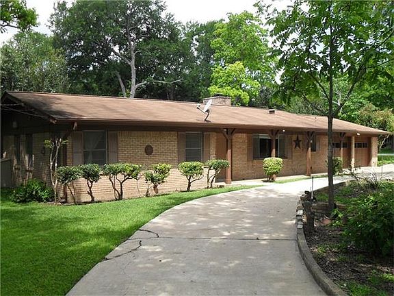 3rd image of 11400 Sombrero Dr