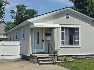 1021 E Meyers Ave, Hazel Park, MI