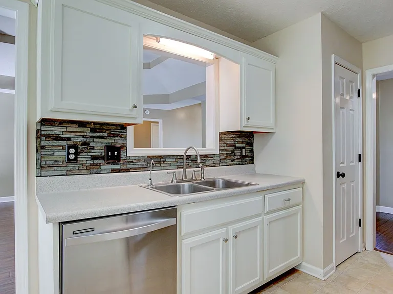 3729 Kendra Ct N — Photo 74