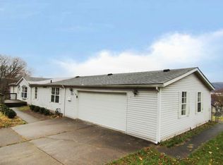 1070 Delaware Ave, Midland, PA 15059