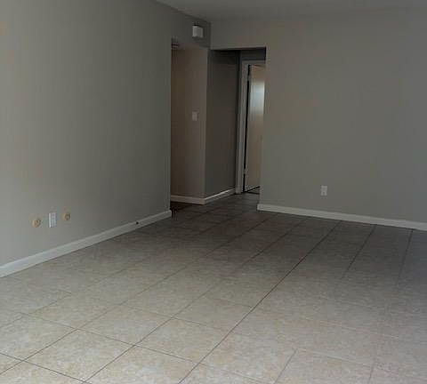 4th image of 3768 1st Ave
