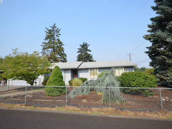 1105 Blakeley Way, The Dalles, OR 97058