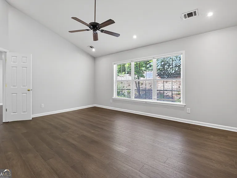28 Stonehenge Ct — Photo 42
