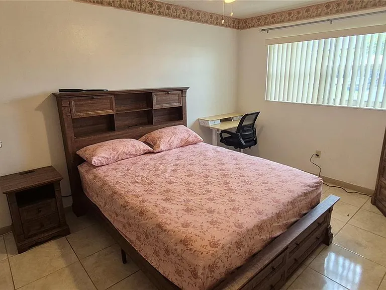 5510 SW 38th St #5510 — Photo 7
