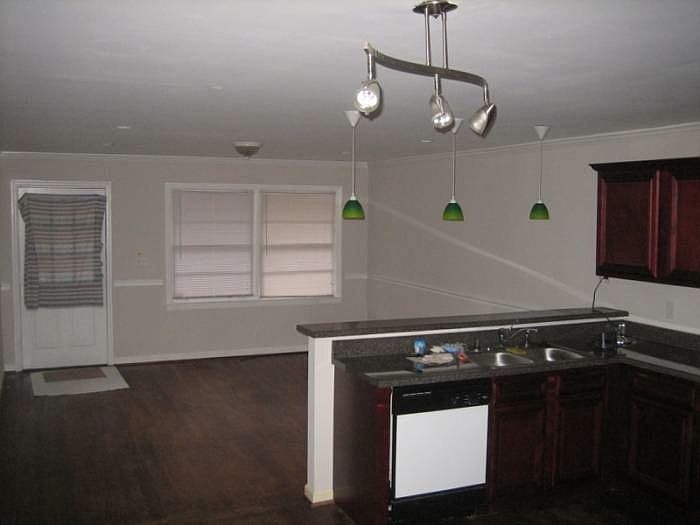 living room / Kitchen