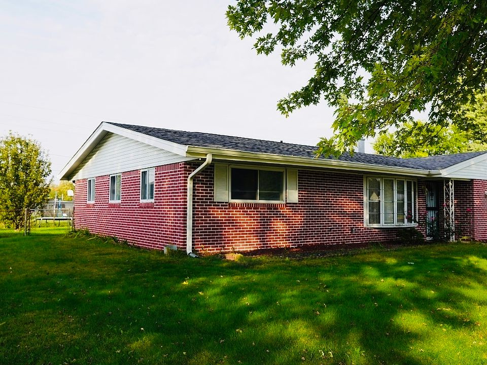 1st image of 2622 Shakespeare Dr