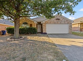 143 Oregon Trl, Waxahachie, TX 75167