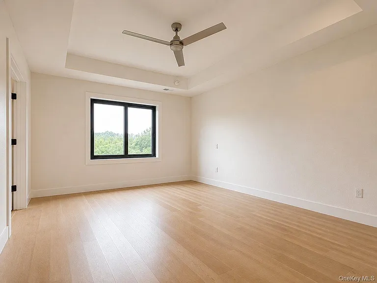 124 Nelson Ave — Photo 18
