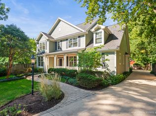 511 S 7th St, St Charles, IL 60174