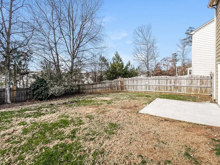 135 Wallnut Hall Cir — Photo 17