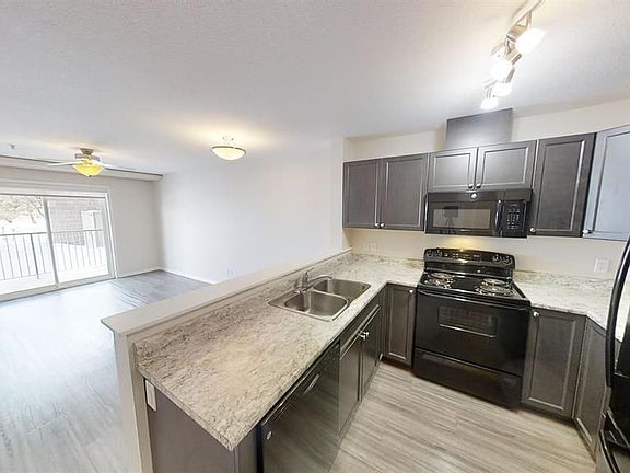 3rd image of 10521 84th Ave #105