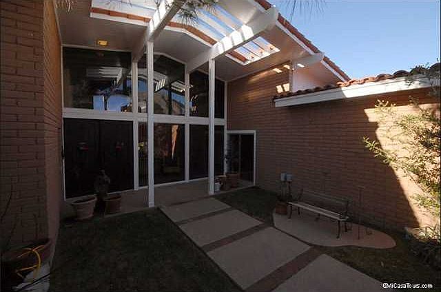 1st image of 829 Cherry Hill Ln